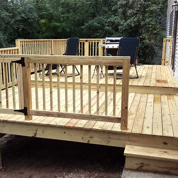 Shelburne Split-Level Deck