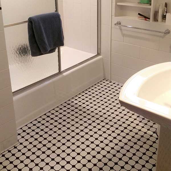 Black & White Burlington Bathrooms